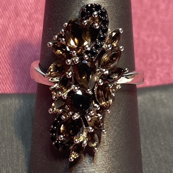 Brazilian Smoky Quartz with Black Spinel - Picture 7 of 16
